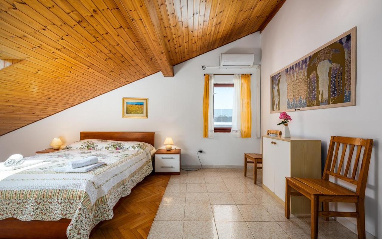 Apartmani Lido Bašanija Exterior foto